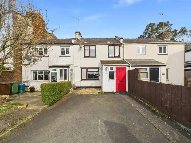 2 bedroom terraced house for sale