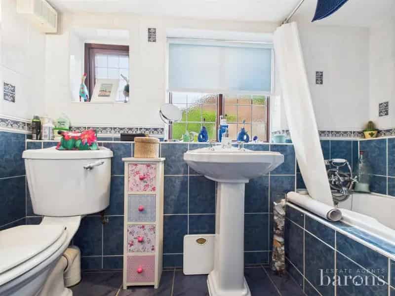 3 Bed Extended Georgian Cottage For Sale