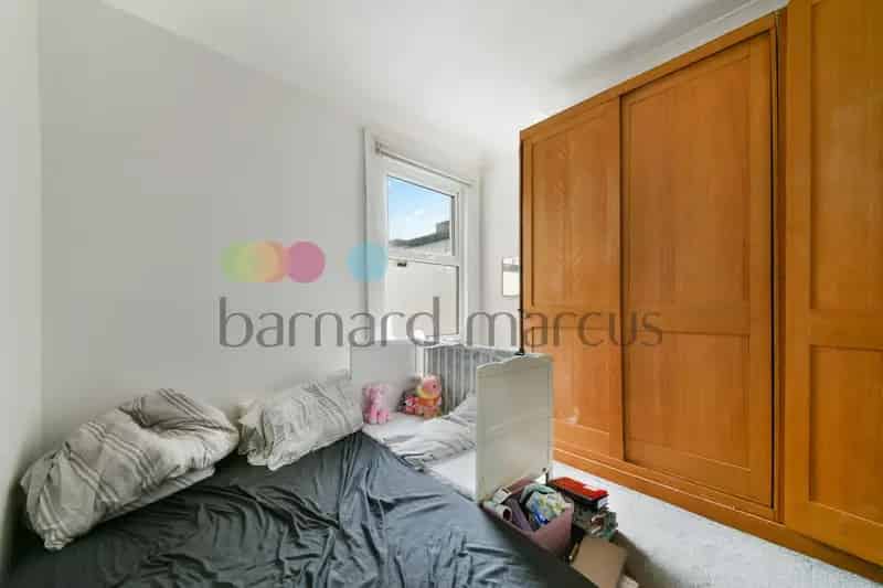 Flat For Rent , London, England