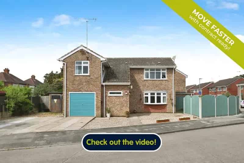 3 Bedroom Detached House for Sale