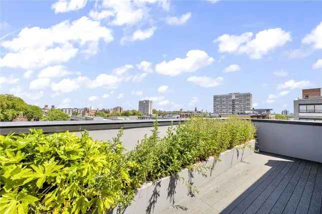 Penthouse Duplex Apartment 1847sqft 3 Beds London E2