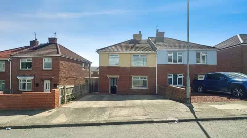 3 Bedroom Semi Detached House for Sale Pelton Fell Durham DH2