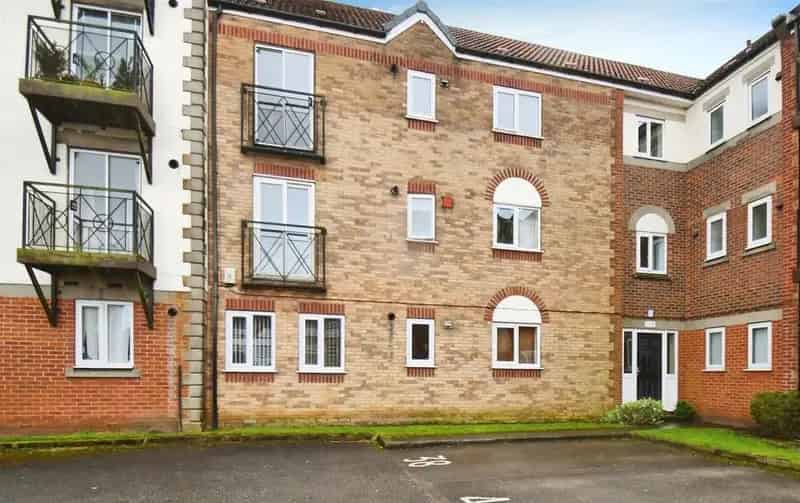 2 Bedroom Apartment for Sale in Hull East Riding of Yorkshire