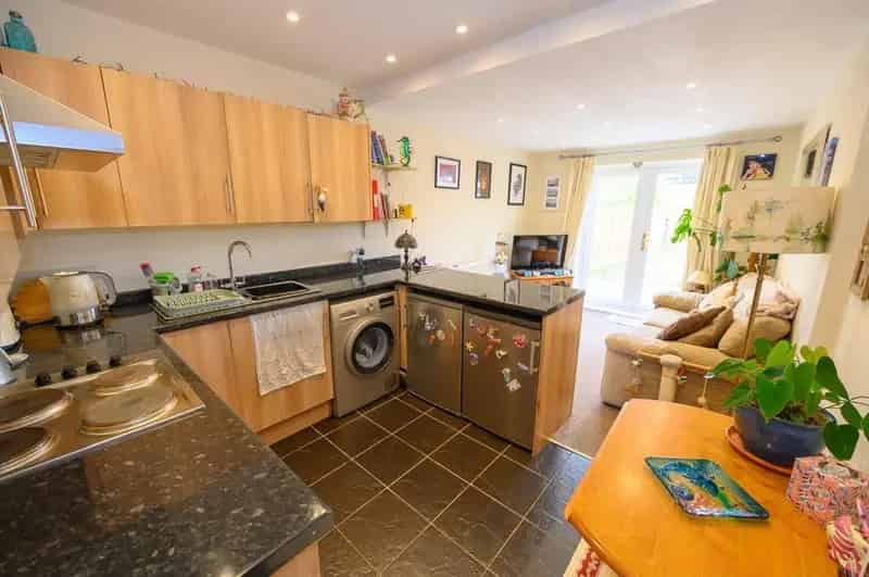 2 Bedroom House For Sale