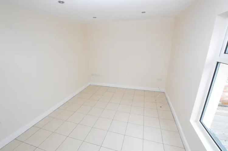 Two Bedroom Ground Floor Flat with Parking and Storage