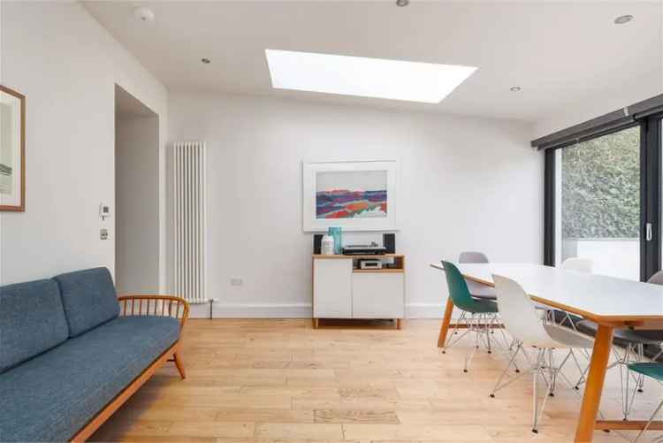 6 Bed Semi-Detached House with Firth of Forth Views