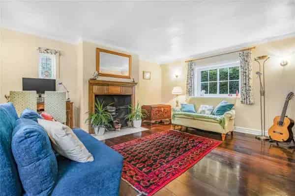 Grade II Listed House with Annexe and 0.88 Acre Grounds