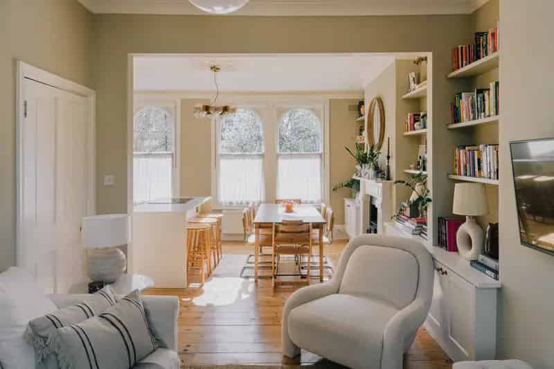 2-Bedroom Maisonette for Sale in London N19