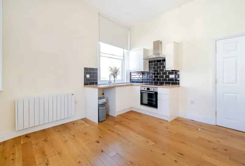 1 Bedroom Apartment for Sale in Stroud High Street