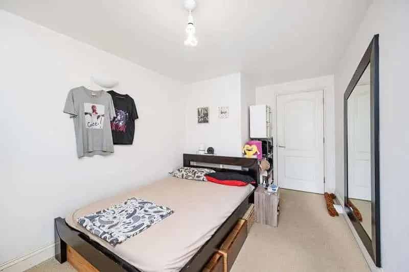 1 Bed Flat for Sale near Limehouse Station