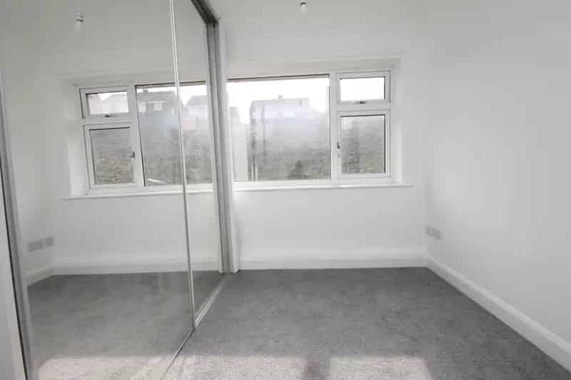 3 Bedroom Semi-Detached House Near Meadowhall