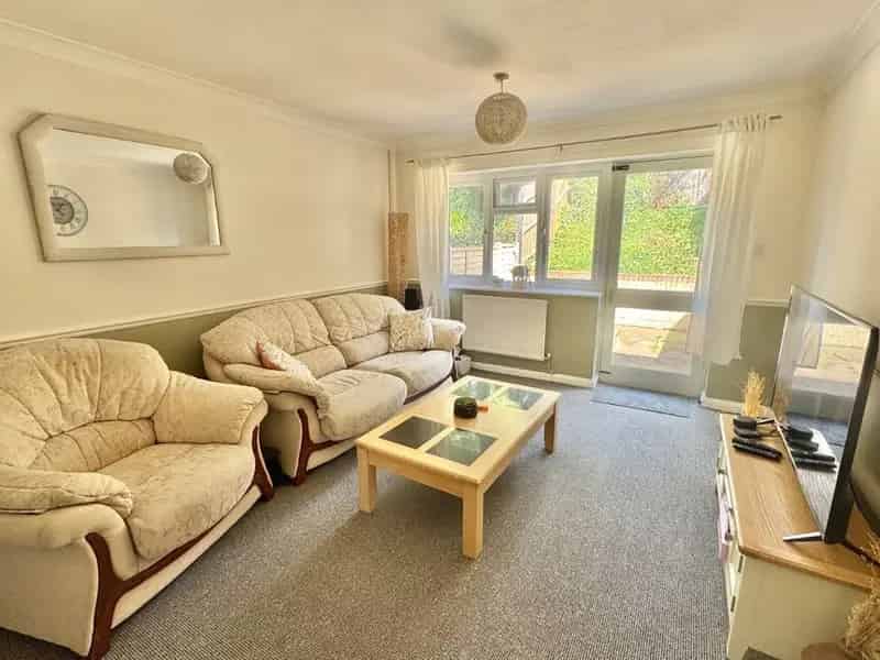 2 Bedroom Mid Terrace House for Sale Kent