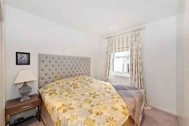 Flat to rent in Conduit Street, Mayfair W1S