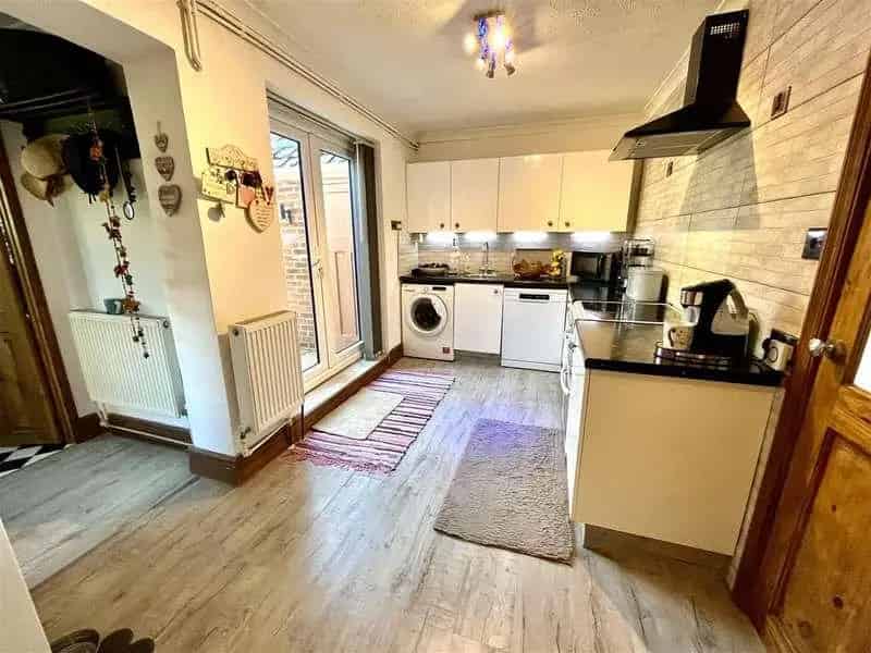 4 Bed House for Sale Ideal Family Home