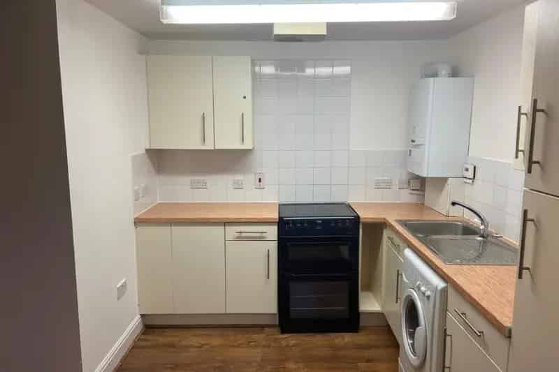 One Bedroom Maisonette Near Windsor and Maidenhead