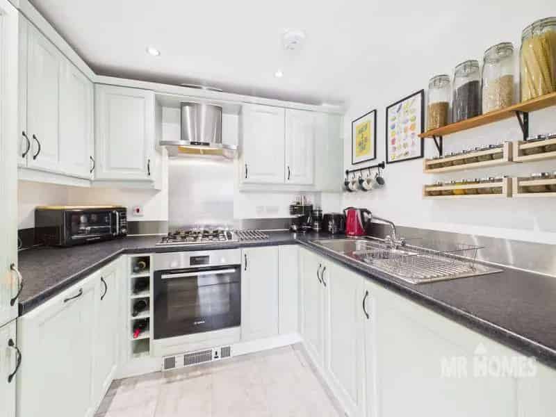 2 Bedroom Apartment for Sale Cardiff