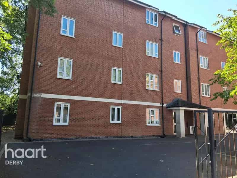 2 Bedroom Apartment for Sale - No Sale No Fee
