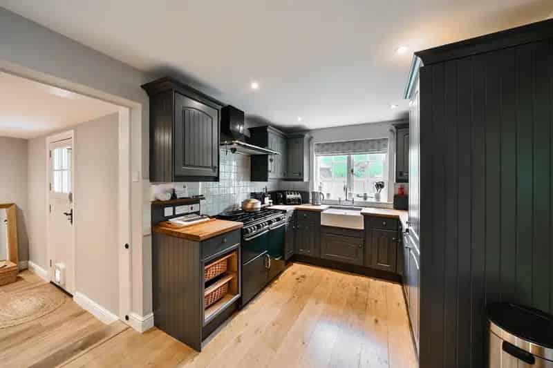 3 Bedroom Semi Detached House for Sale near Winchester