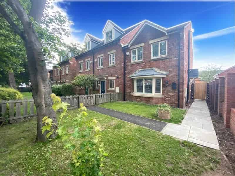 3 bedroom House
 To Rent