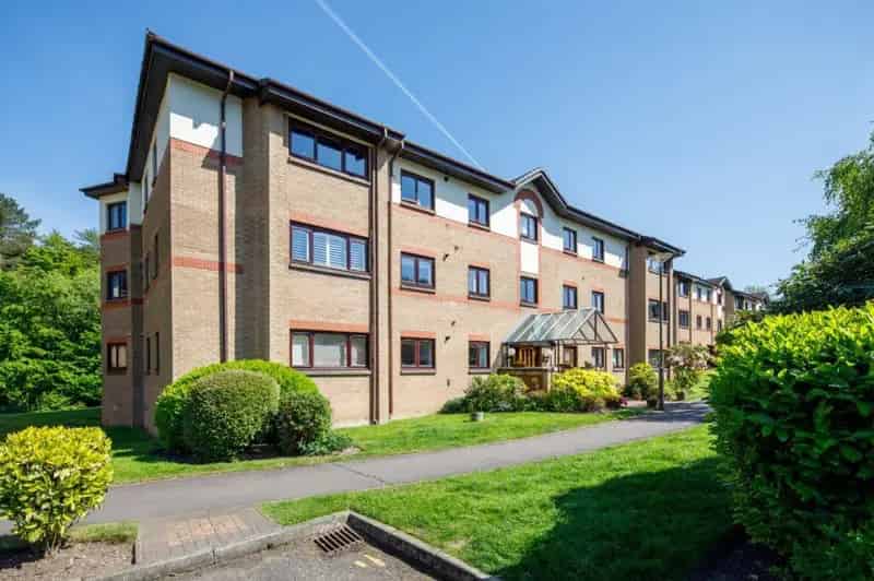 2 Bedroom Apartment for Sale Near Amenities and Transport