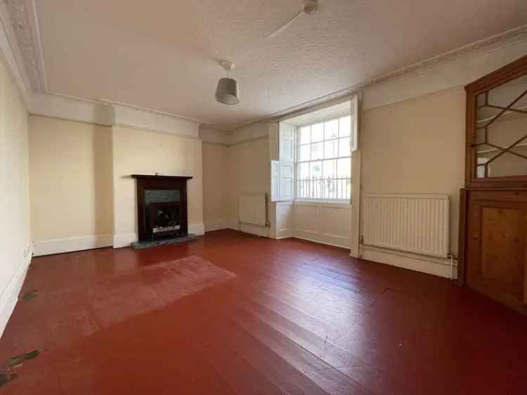 4 bedroom terraced house for sale