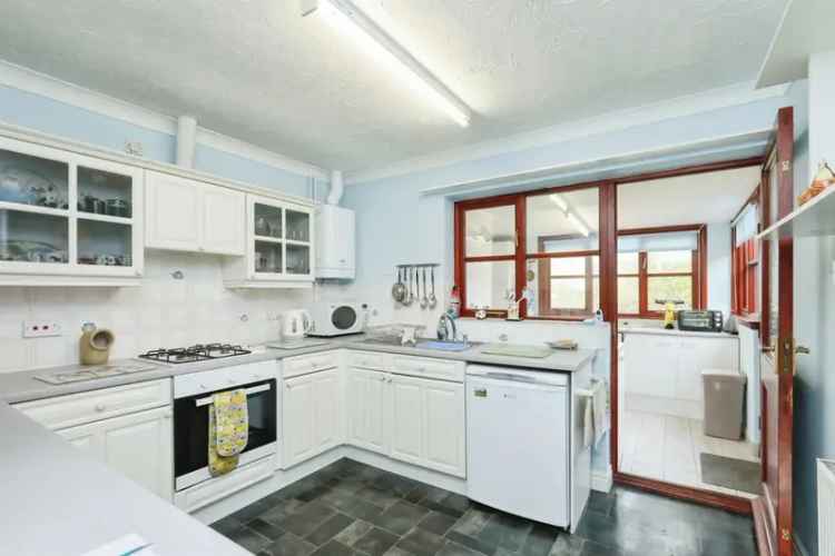 Three Bedroom Detached Bungalow with Double Garage