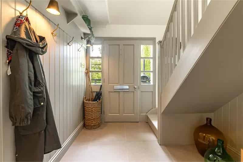 6 Bed Detached House with 2.5 Acres - Glen Ridge