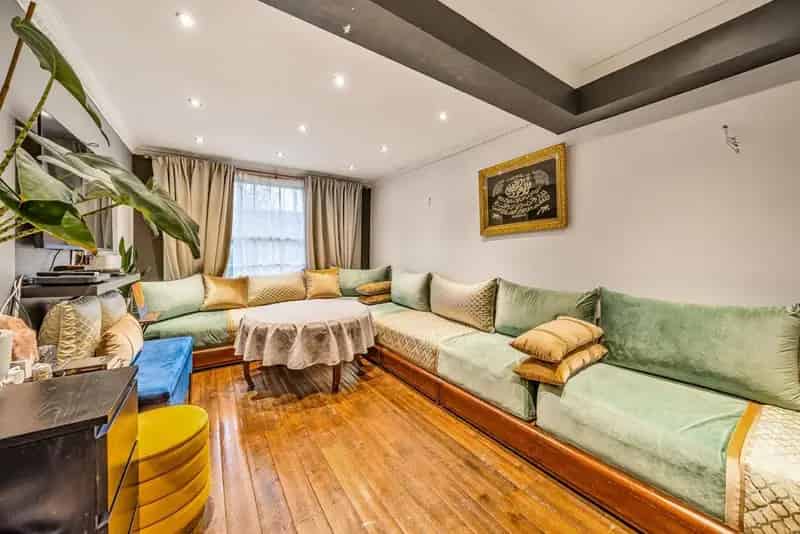 Flat For Sale , London, England
