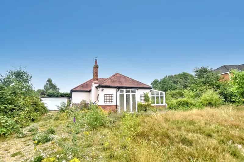 3 Four-Bedroom Houses Planning Permission and Three-Bedroom Bungalow