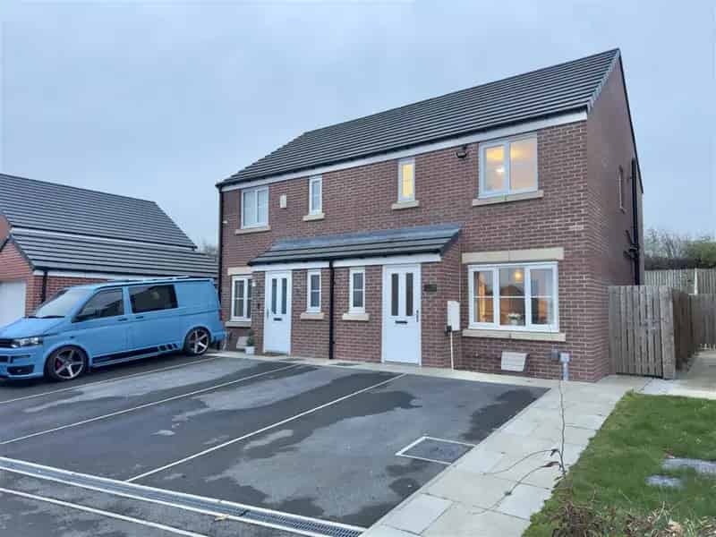 3 Bedroom Semi-Detached House For Sale Barnsley