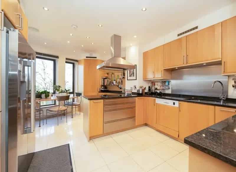 Three Bedroom Apartment Hampstead Heath