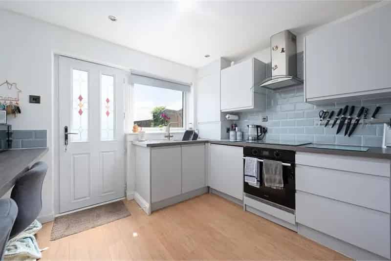 2 Bed Detached Bungalow with Country Views