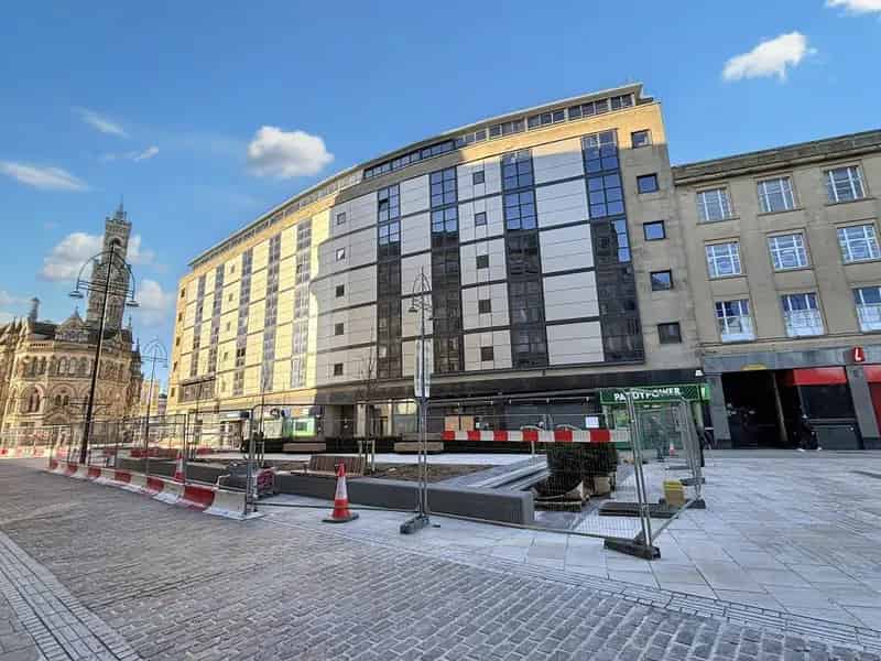 2 bedroom flat