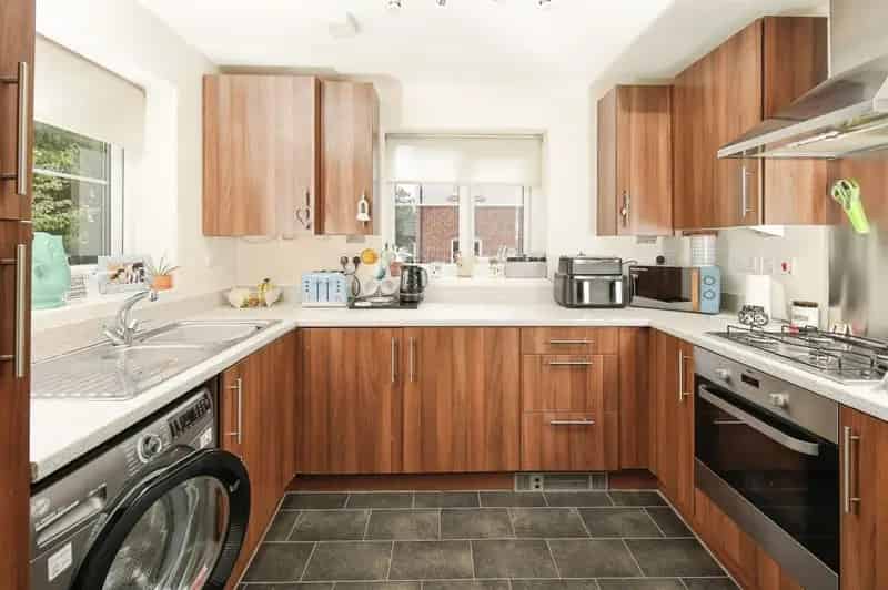 Two Bedroom Family Home Near Amenities and Berkswell School