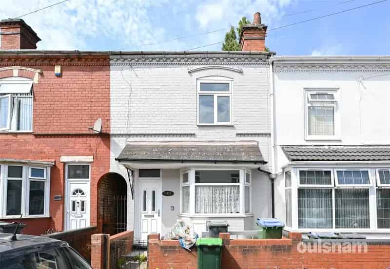 3 Bedroom Terraced House for Sale - Refurbished with No Upward Chain