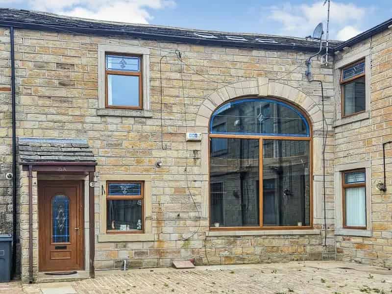 3 bedroom barn conversion for sale