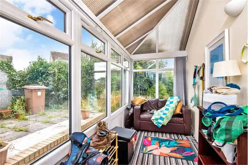 2 Bed Semi-Detached Bungalow with Garage and Garden