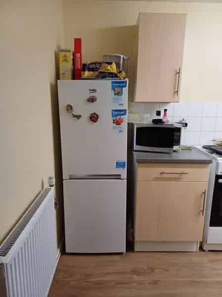 One Bed Retirement Apartment with Communal Garden near Lidl Sainsbury's
