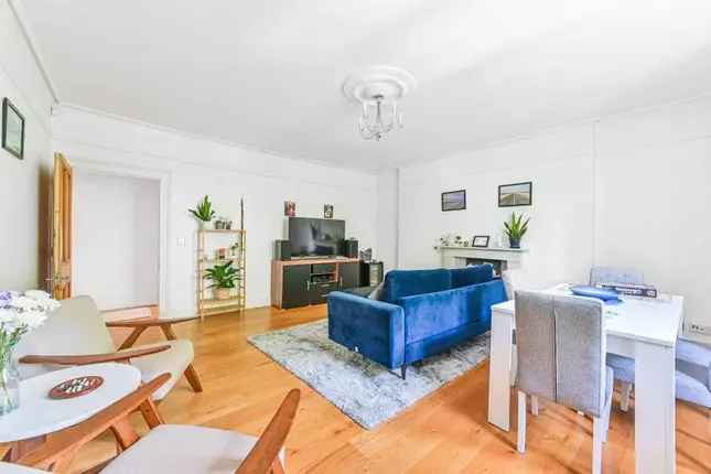 Flat to rent in West Hill, West Hill, London SW15