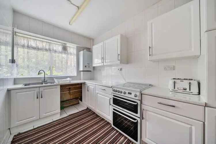 3 bed flat for sale