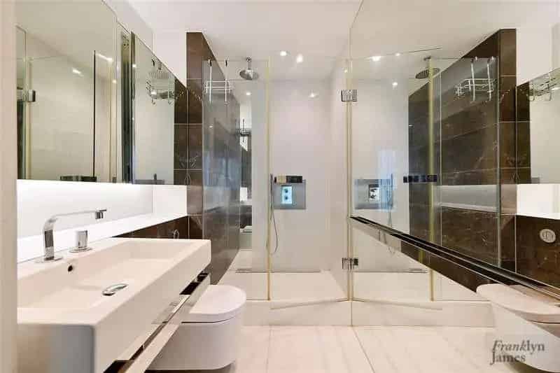 2 Bed Flat for Sale in Canary Wharf