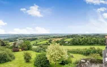 Charming Dartmoor Property: 4000sqft Home with Annexe and Stunning Views