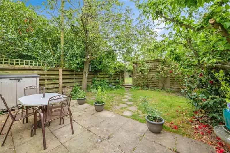 Spacious 4 Bed Semi Detached House with Large Gardens