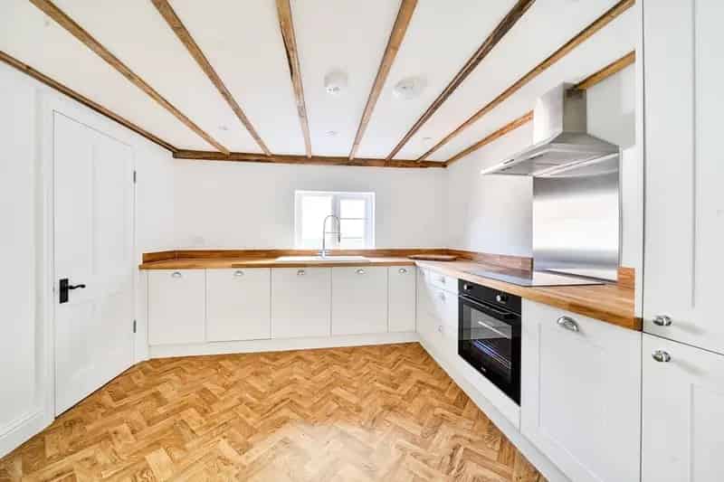 2 Bedroom Apartment to Rent in Farnham