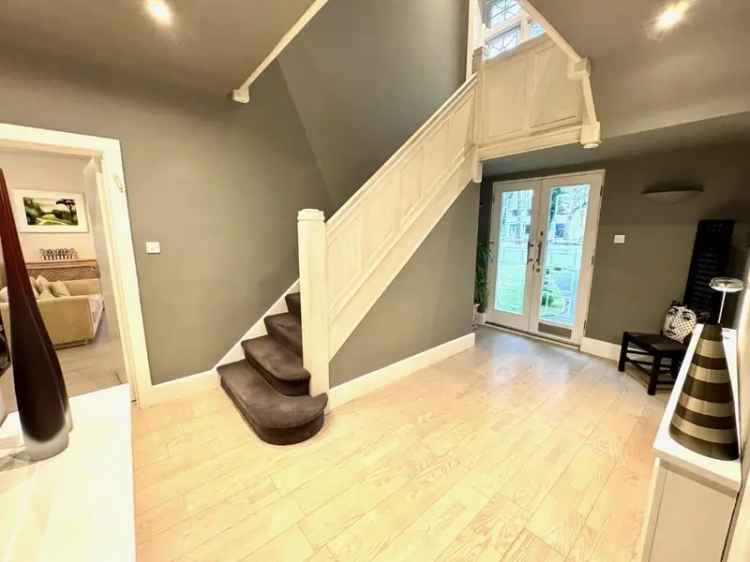 4 Bedroom Detached House for Sale Near Bournemouth