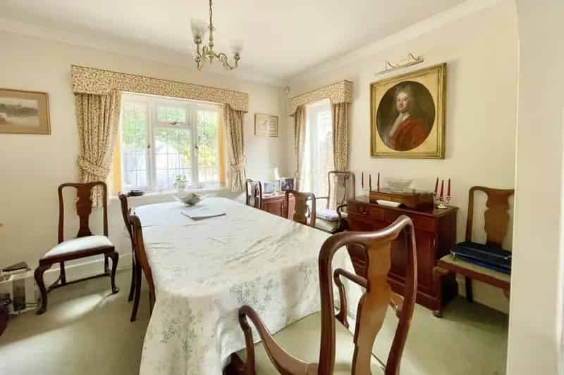 4 Bedroom Detached House for Sale Near Westbourne and Bournemouth