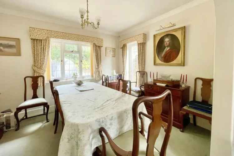 4 Bedroom Detached House for Sale Near Westbourne and Bournemouth