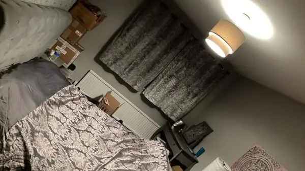 Spacious 2 Bedroom Flat near Grove Park Station