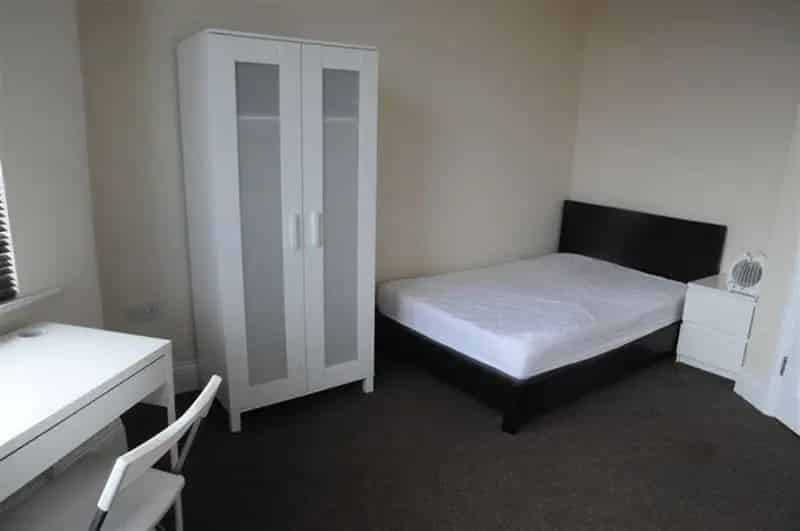 3 bedroom Flat
 To Let