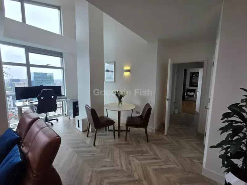 2 Bedroom Apartment House to Rent